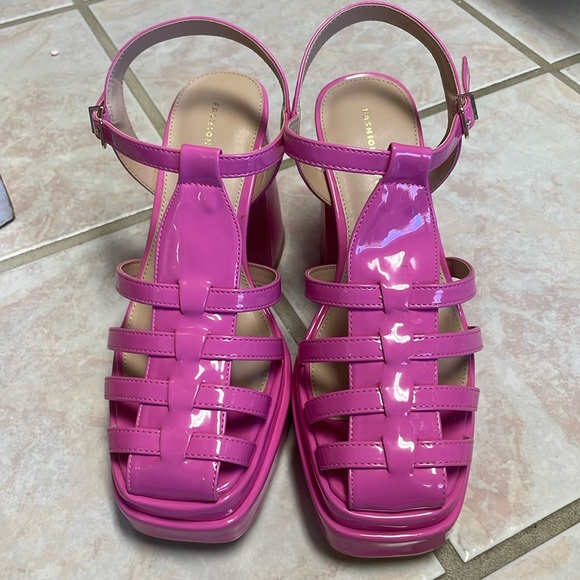Fashion to Figure Shoes - FASHION TO FIGURE NWOT. pink heeled sandals. Size 7W. NEVER WORN!